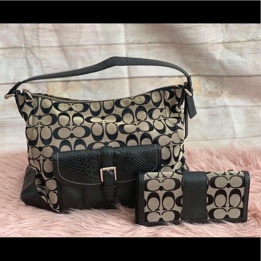 Coach purse and wallet
